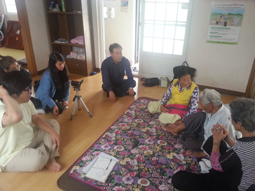 왼쪽부터,강금옥,박금덕,한화금