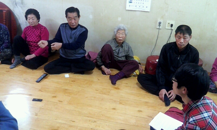 좌측에서 2번째 오정현